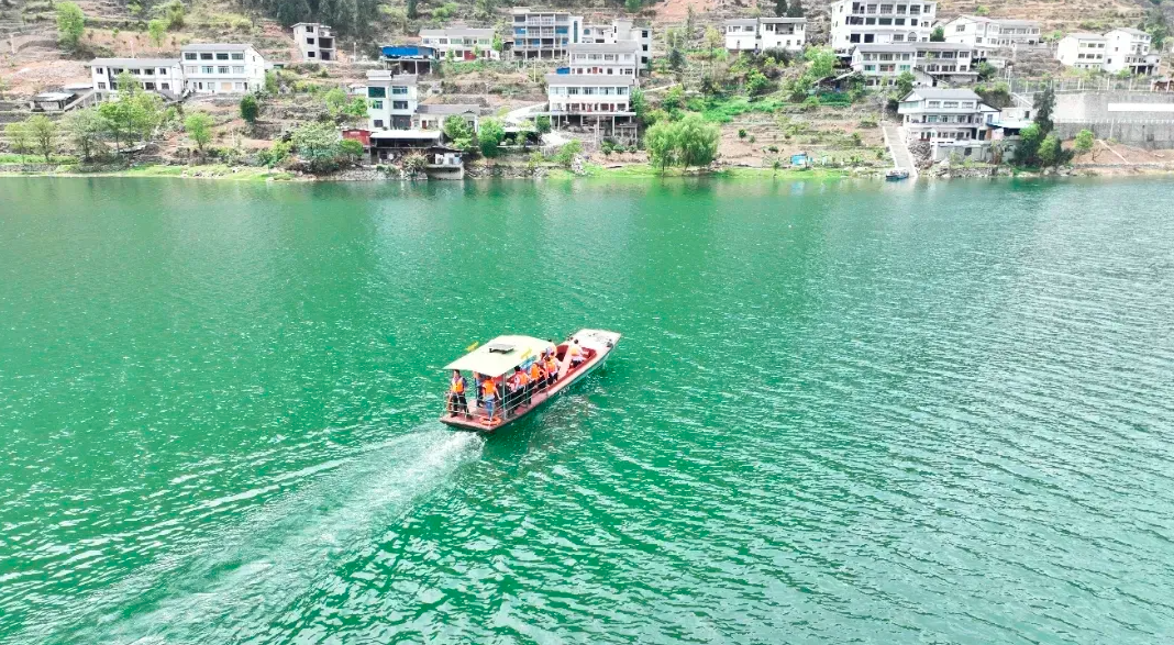 桐梓县：推进美丽河湖建设 扮靓城市生态底色