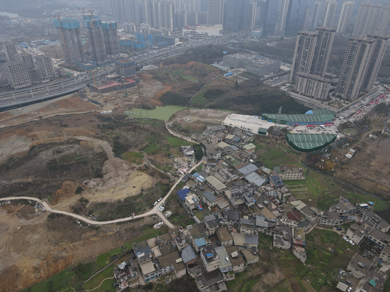 我公司工作人员对贵阳天瀑金融城A区、B区、C区地块项目水土保持方案编制开展现场勘查工作